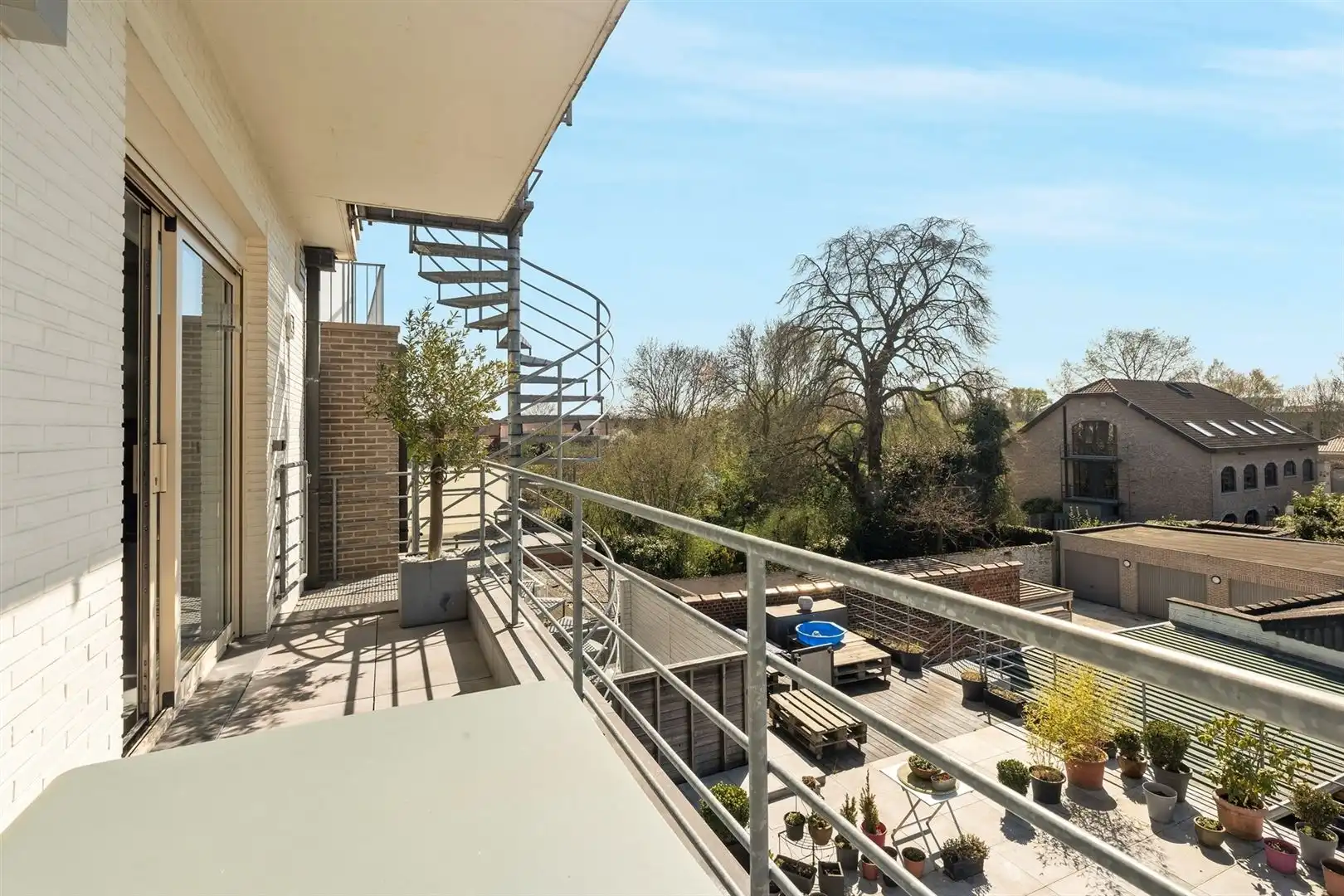 Zeer ruim appartement  foto 11