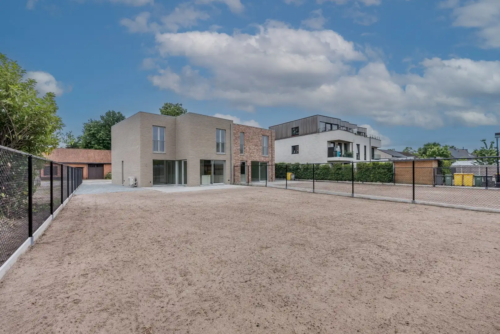 Gunstig gelegen nieuwbouwwoning vlakbij het centrum van Mol-Sluis foto 2