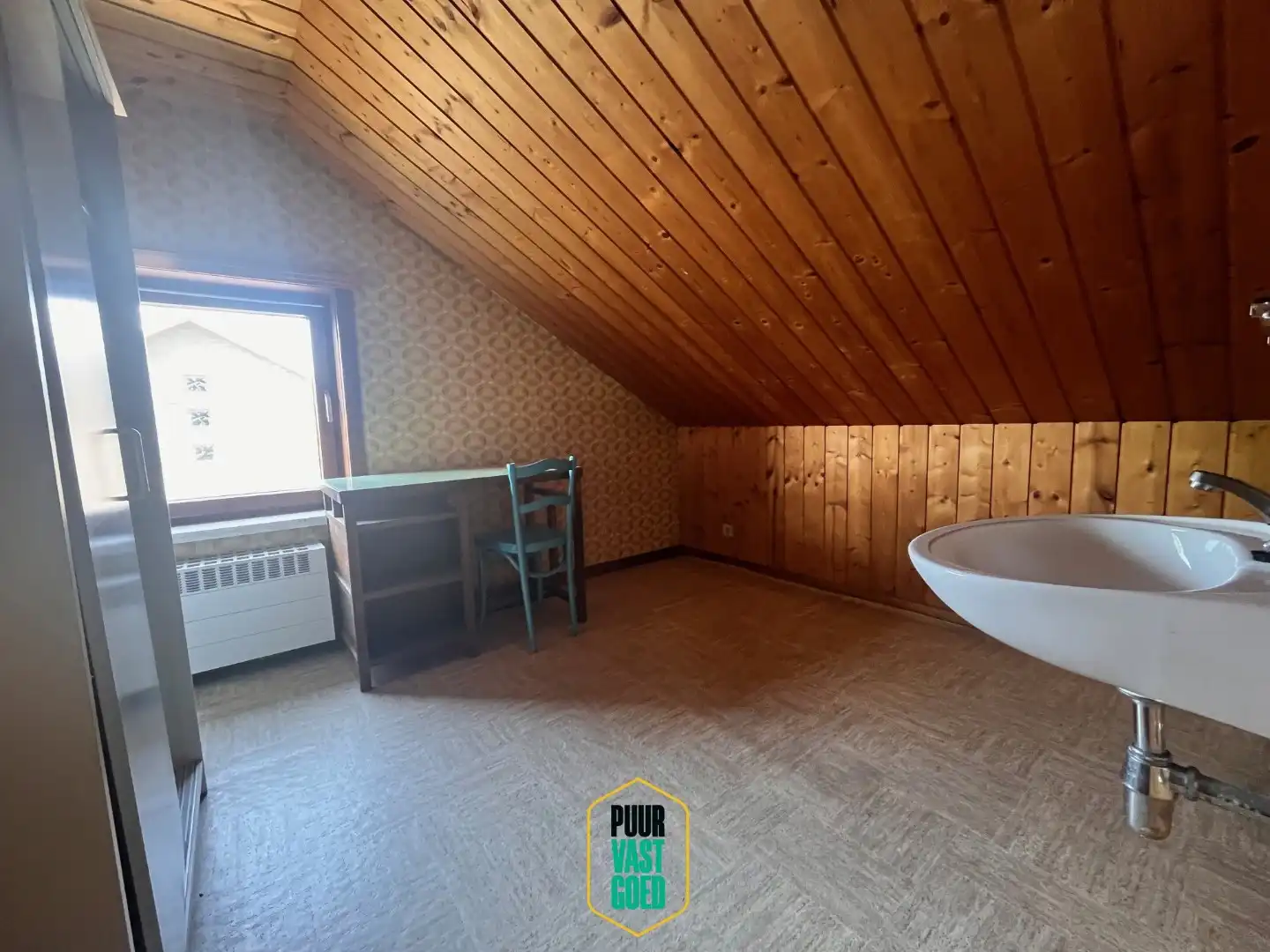 Bijzonder ruim halfopen huis op 5 are grond met toffe zonnige tuin + garage  foto 28