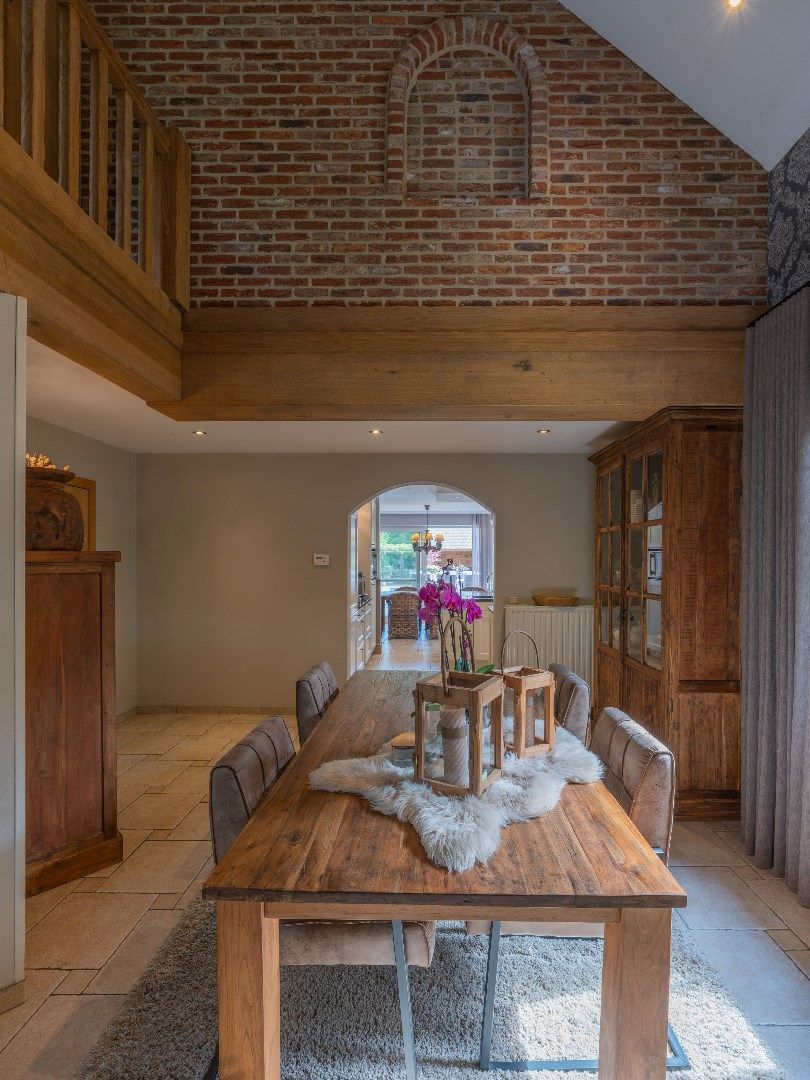 Luxueuze villa met prachtige tuin met zwembad foto 12