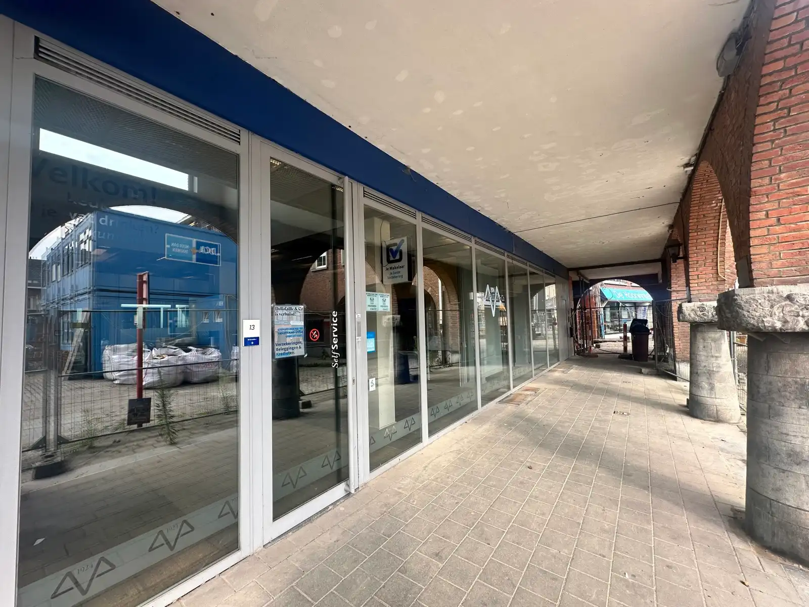 Zichtlocatie aan het Marktplein van Schoten foto 3