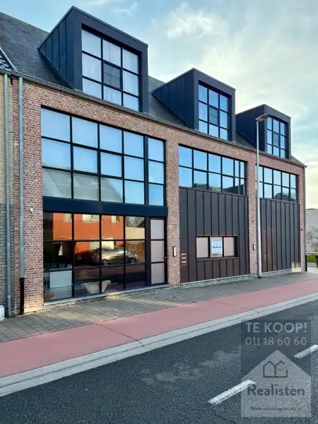 Zongericht appartement met terras en ruimte! foto {{pictureIndex}}