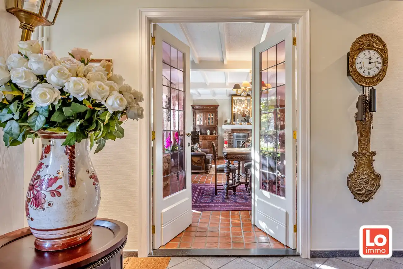 VERKOCHT! Charmante halfopen woning met inpandige garage op een rustige en groene locatie in Beervelde! foto 6