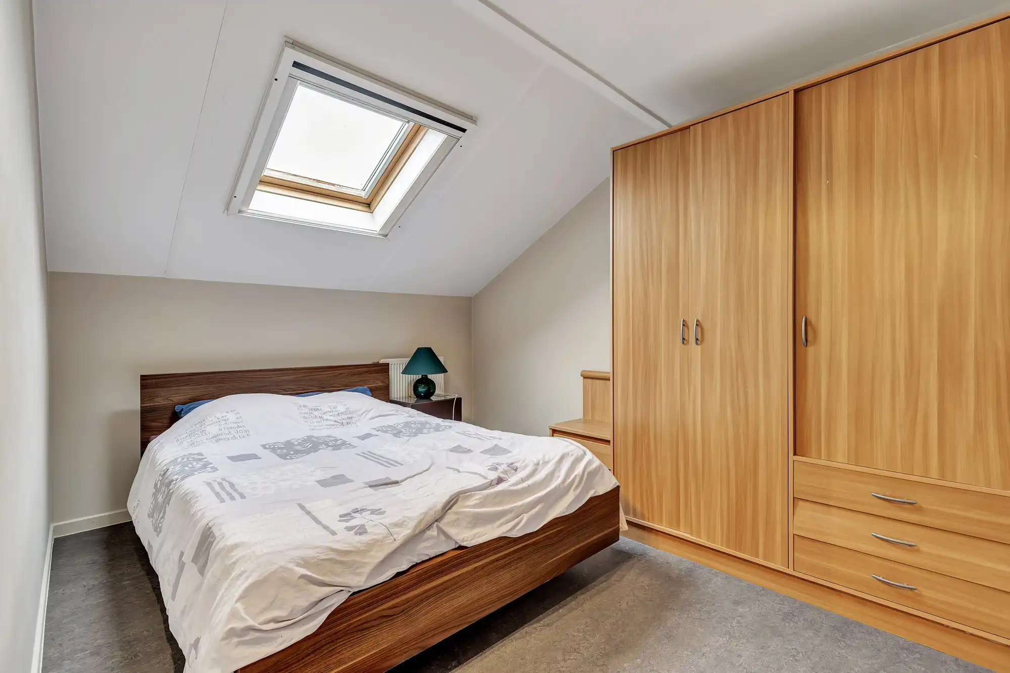 Duplex-dakappartement met 4 slaapkamers en mooi verzicht foto 11