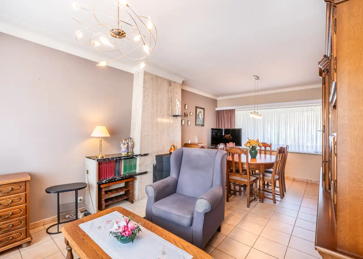Verzorgde woning, open zicht, zonnige tuin en 3 slaapkamers foto 3