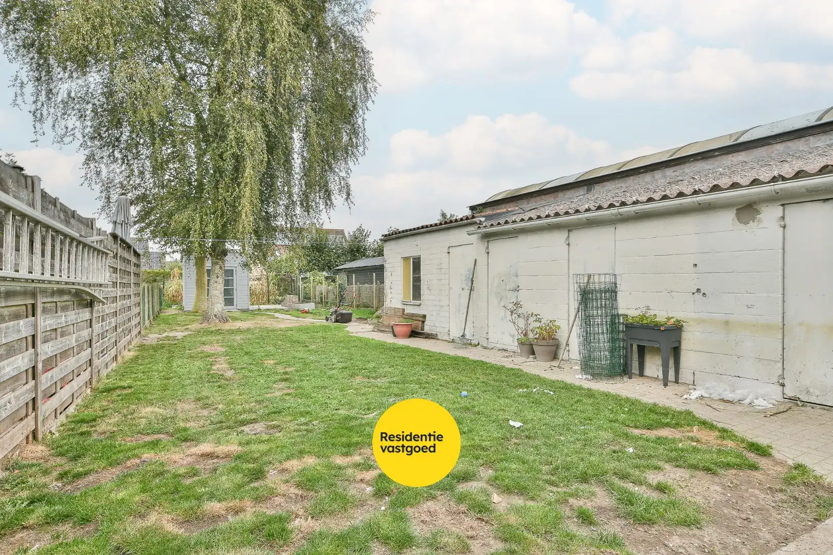 Te renoveren woning in het centrum van Veldegem foto 8