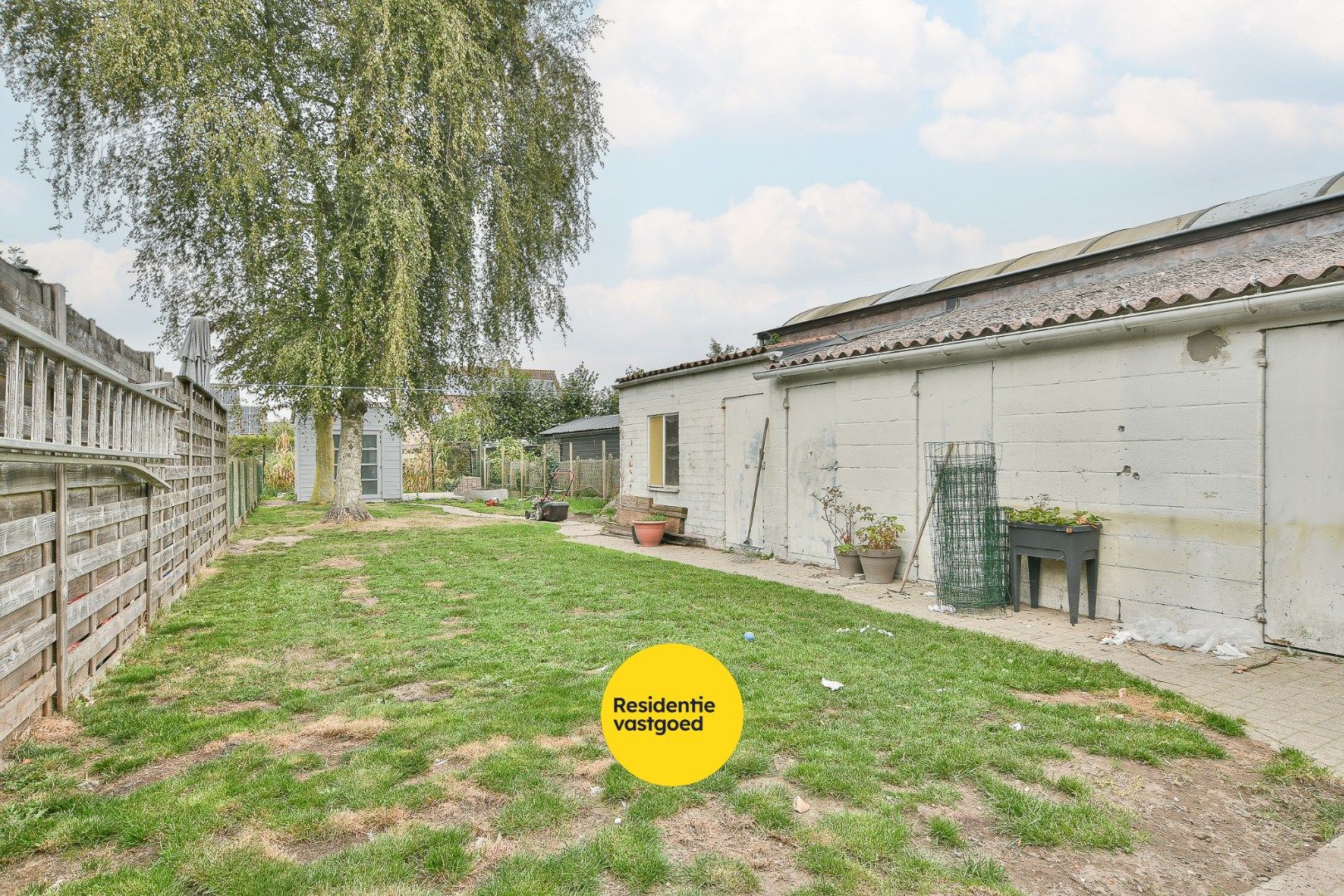 Te renoveren woning in het centrum van Veldegem foto 8