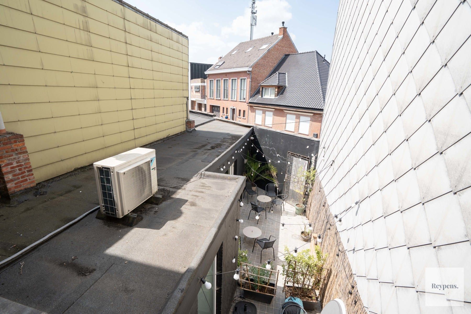 Ruim appartement in het hartje van het centrum! foto 18