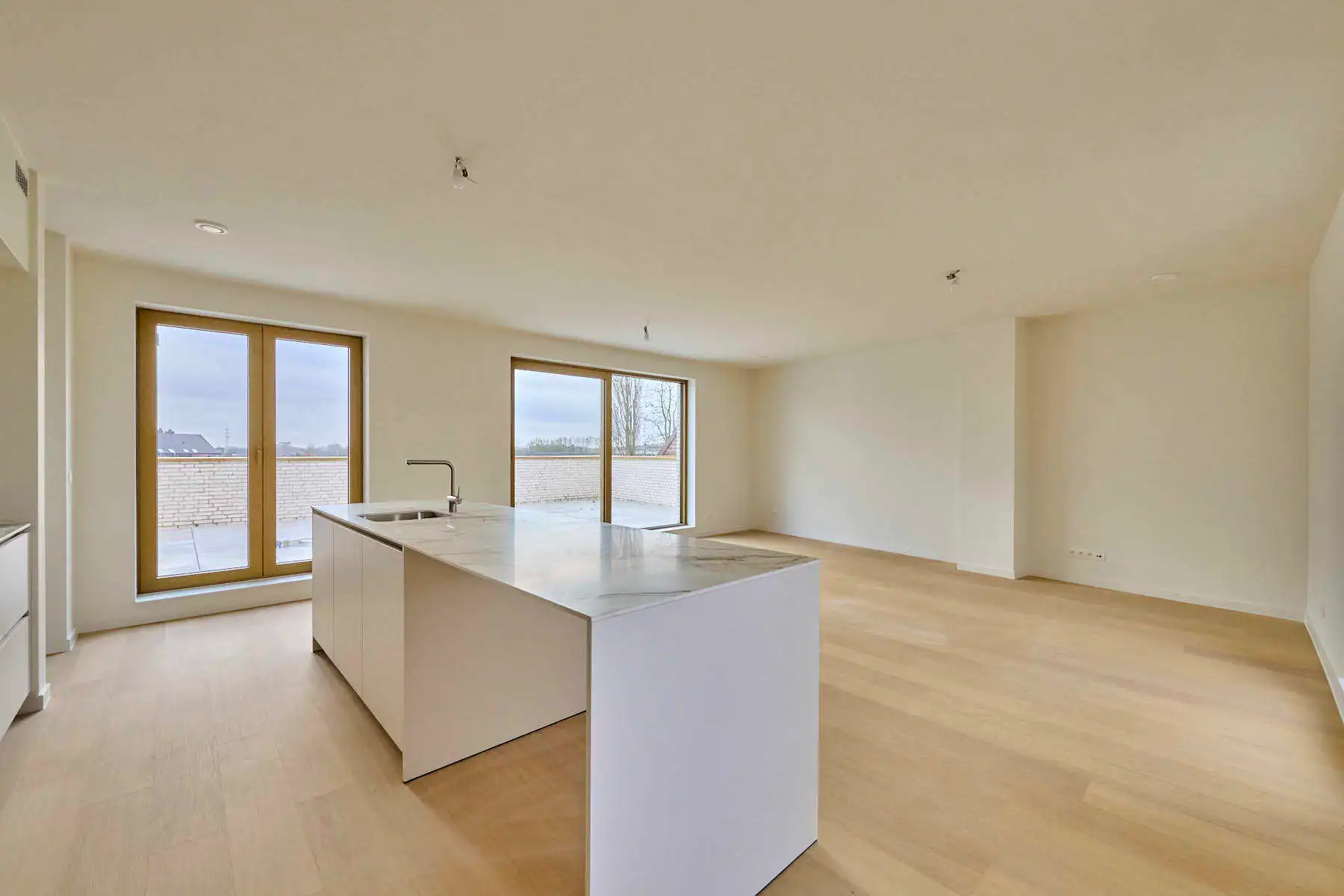 Instapklaar penthouse met 2 terrassen in het centrum foto 2