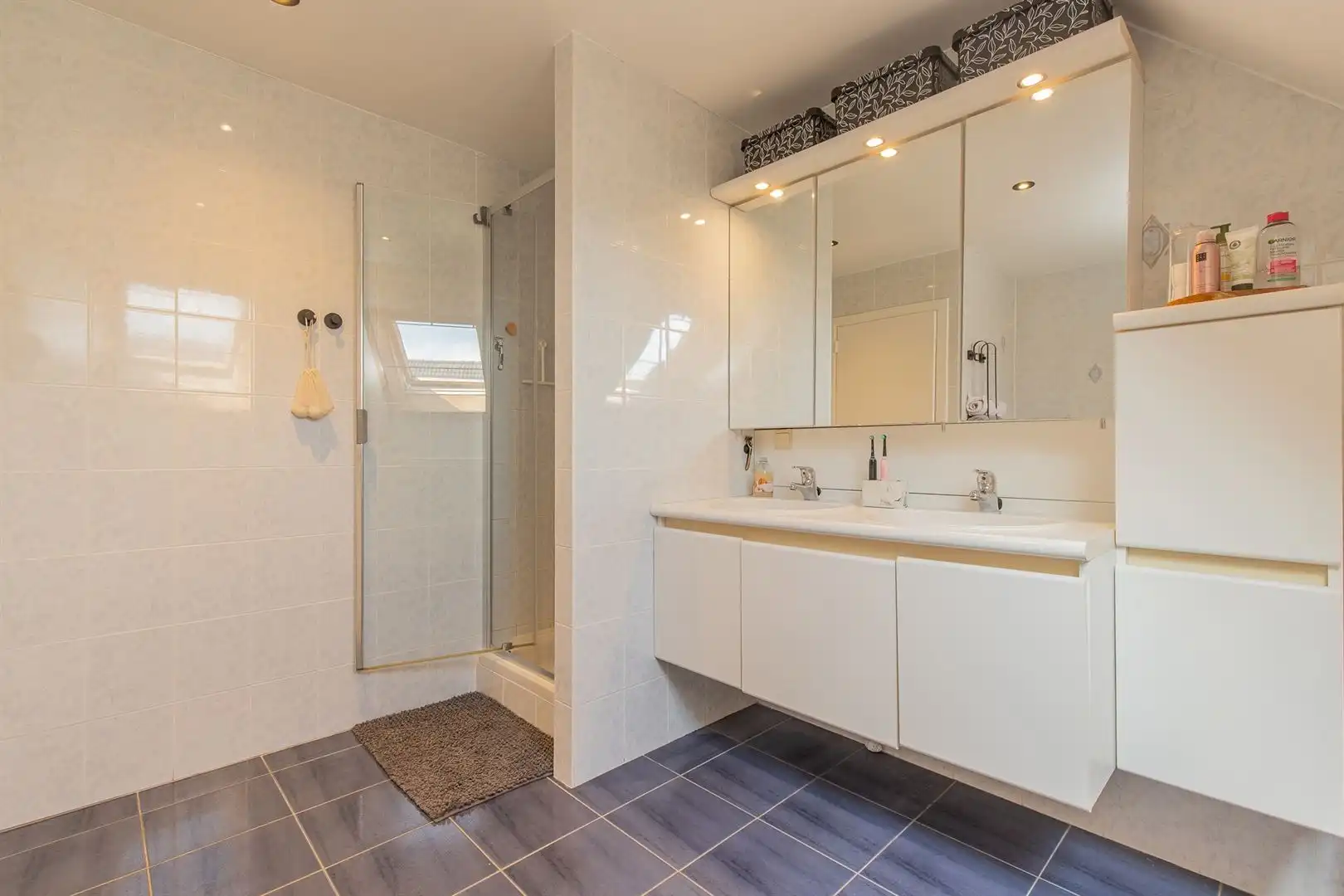 Instapklare HOB met garage op top-locatie in Oudegem foto 14
