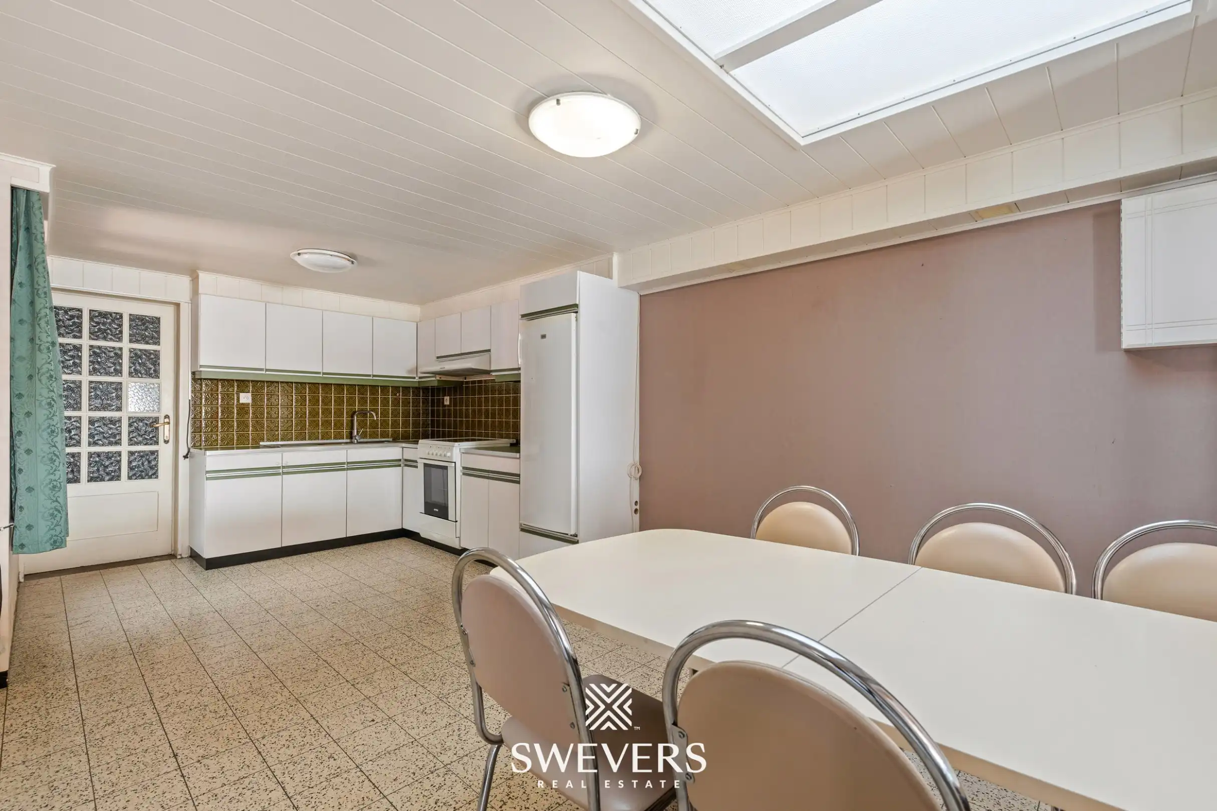 Ruime te renoveren woning op zonnig (ZW) perceel van 12a 33ca in het centrale Lummen foto 10