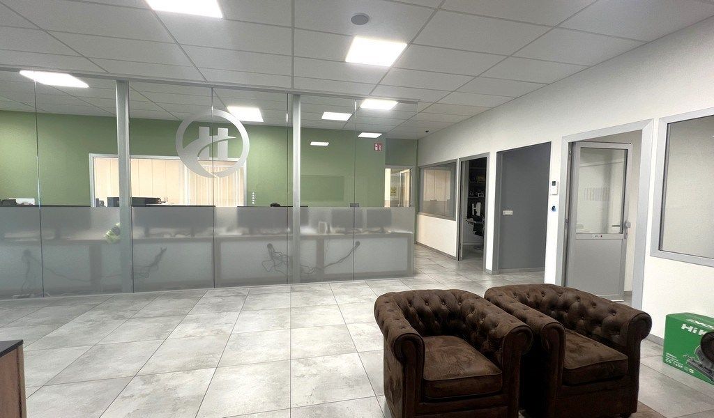 Bedrijfspand te koop in industriezone Hoogveld te Dendermonde foto 13