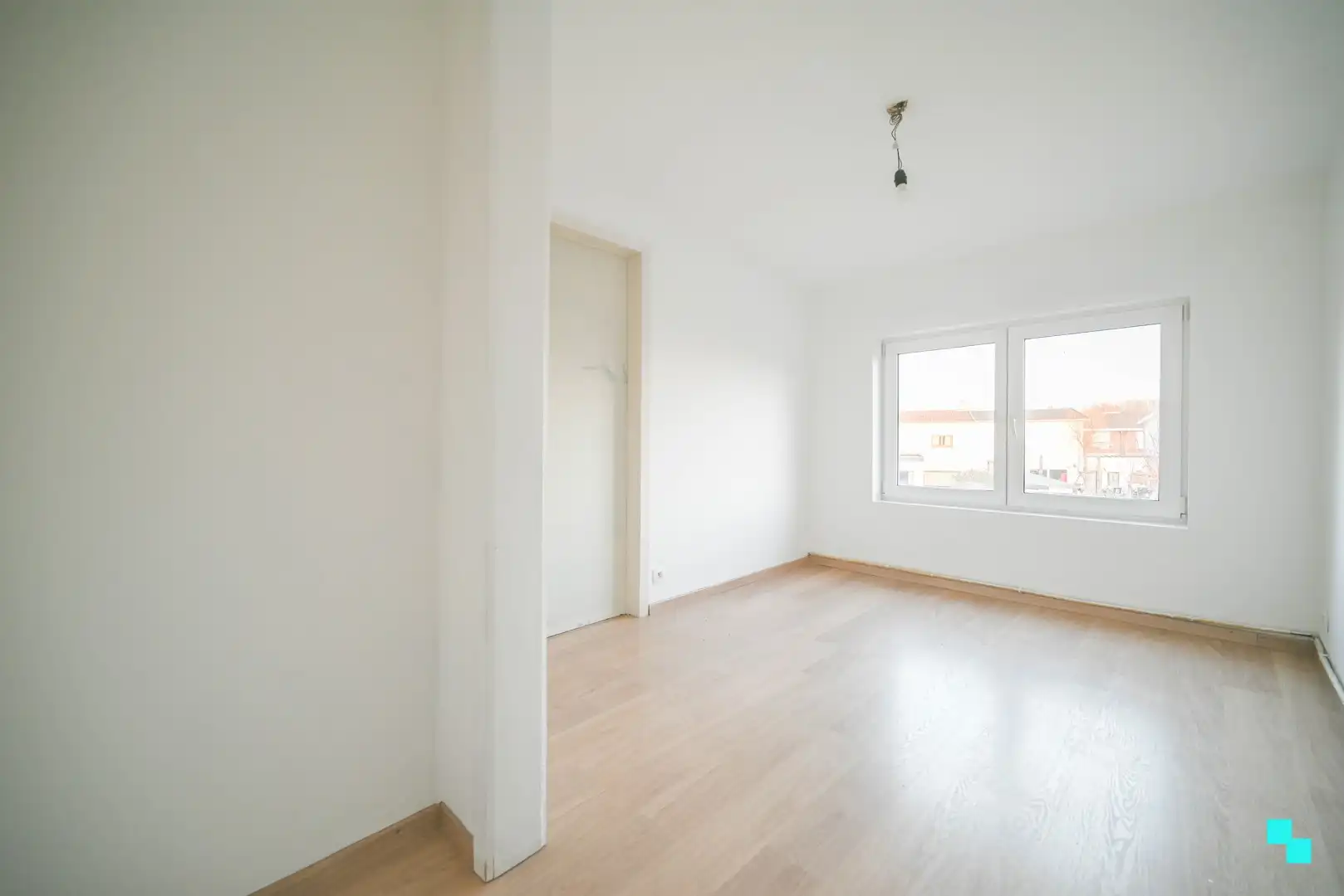 Ééngezinswoning in het hartje van Oostrozebeke foto 15