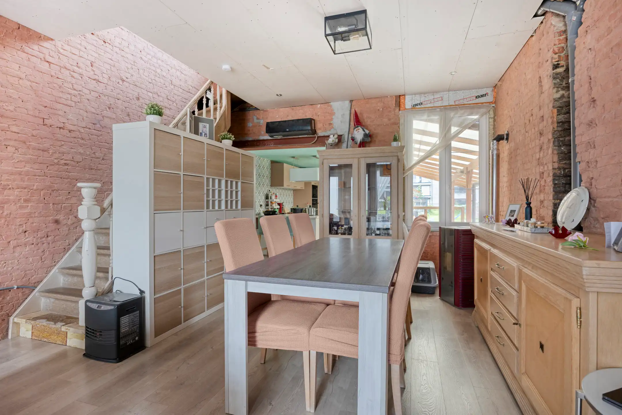 Op te frissen woning met 4 slaapkamers  foto 4