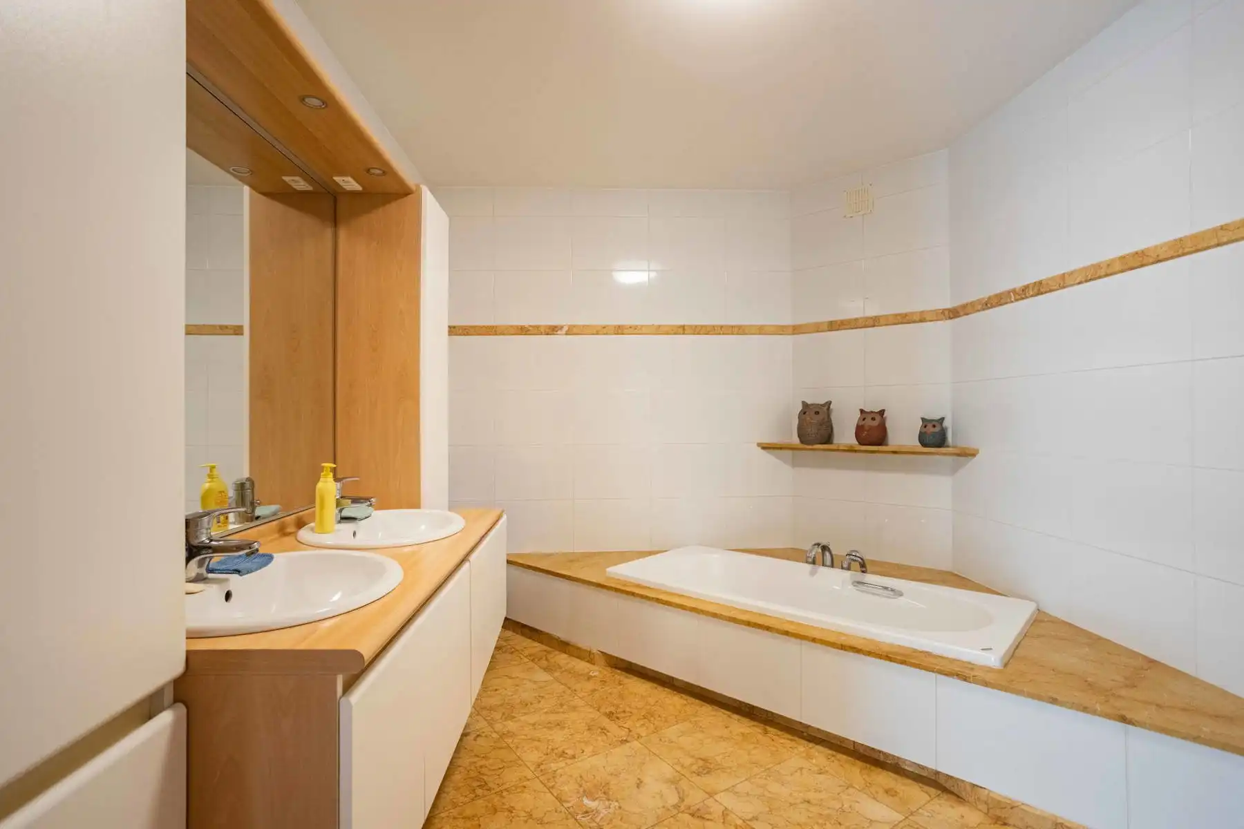 Instapklaar luxueus afgewerkt appartement! foto 29