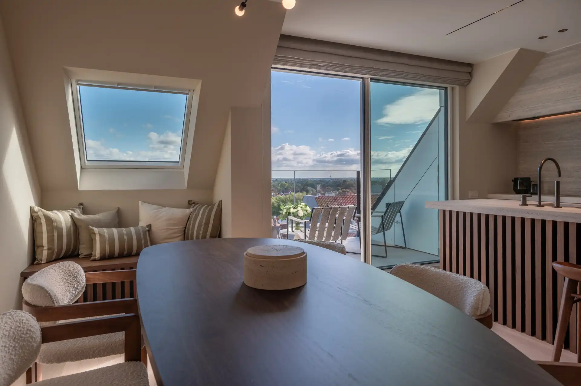 Exclusief nieuwbouw duplex appartement met frontaal zeezicht en royale terrassen nabij het Albertplein. foto 13