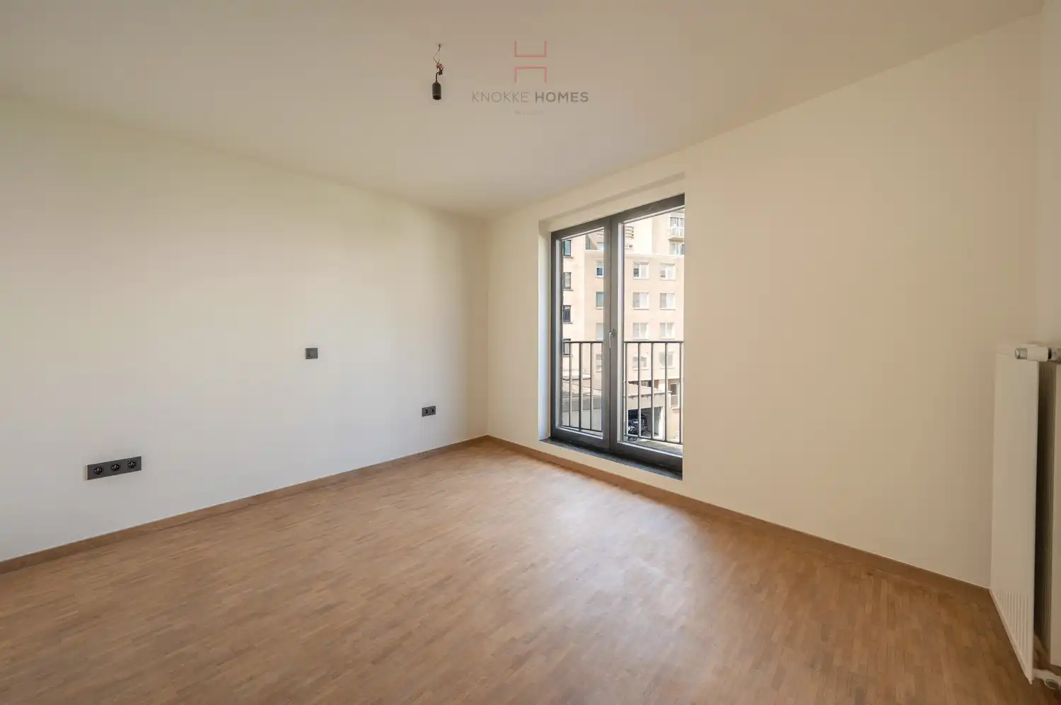 Gerenoveerd 3-kamerappartement met Zuidgericht terras vlakbij het Albertstrand foto 10