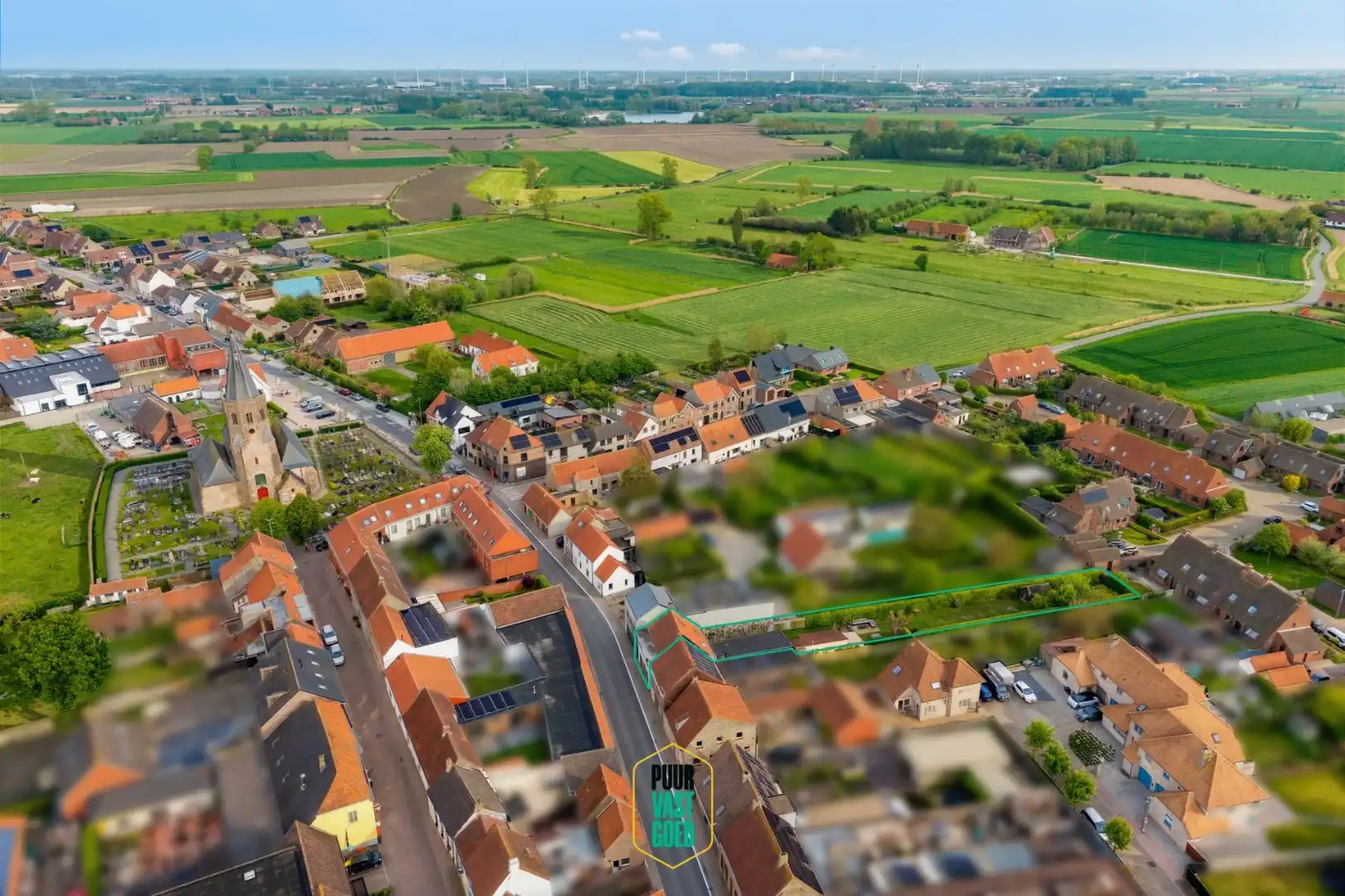 Gerenoveerd ruim woonhuis met zuidgerichte tuin in de dorpskom temidden van de polders foto 4