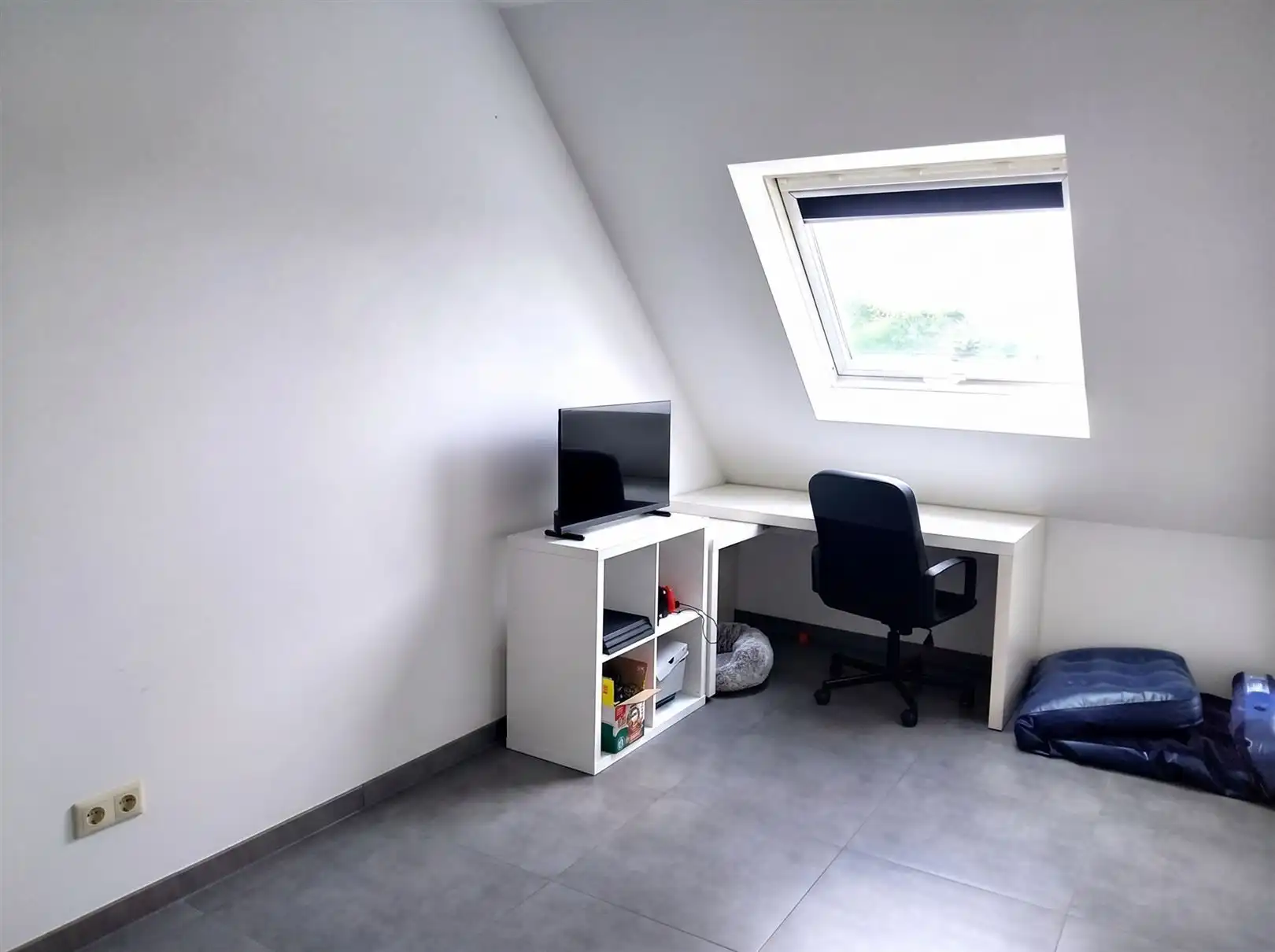 TE HUUR: Duplex-appartement met 3 slaapkamers en garage te Heusden-Zolder! foto 10