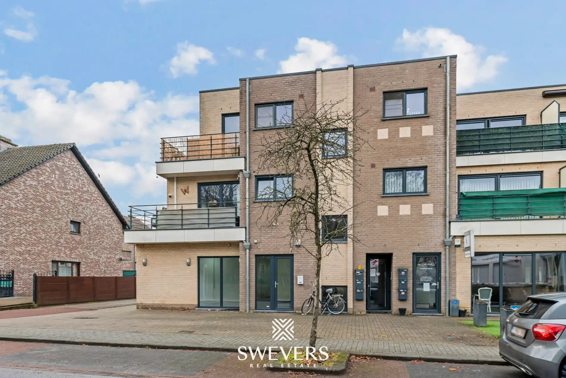 Instapklaar handelspand op toplocatie in Heusden-Zolder foto 22
