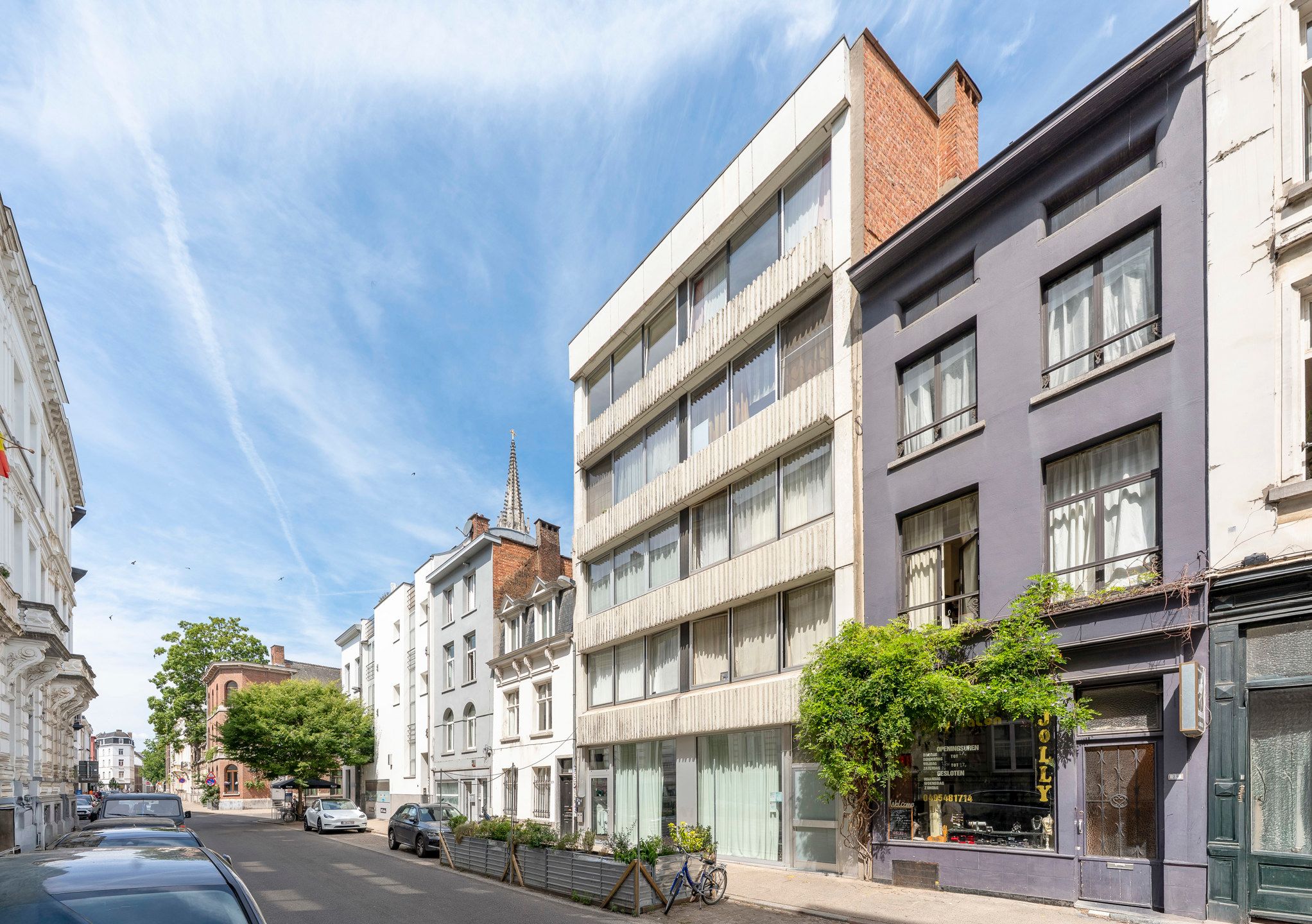ANTWERPEN - Gerenoveerd appartement op toplocatie foto 7