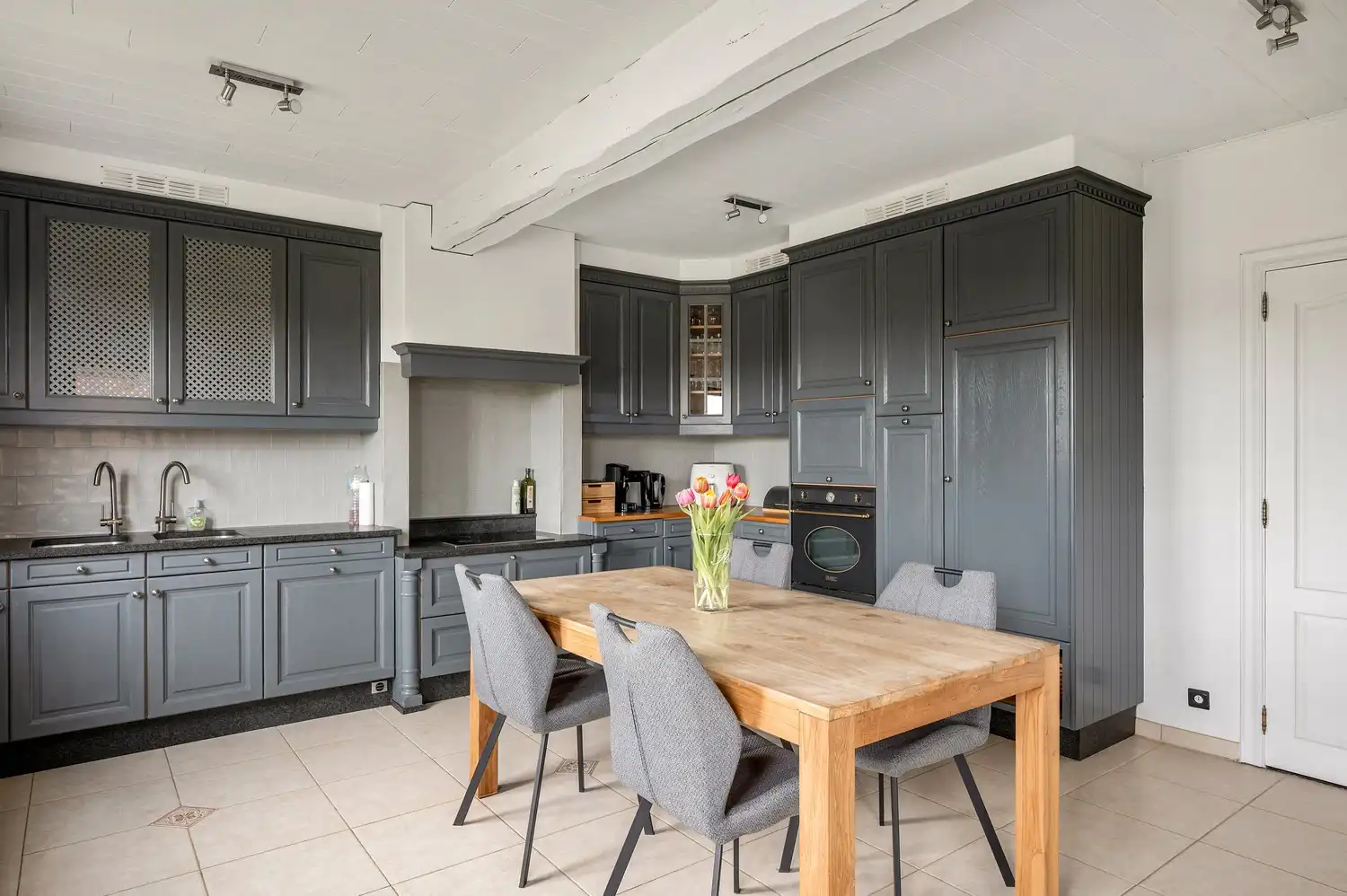 Instapklare open bebouwing op een perceel van 635 m². foto 15