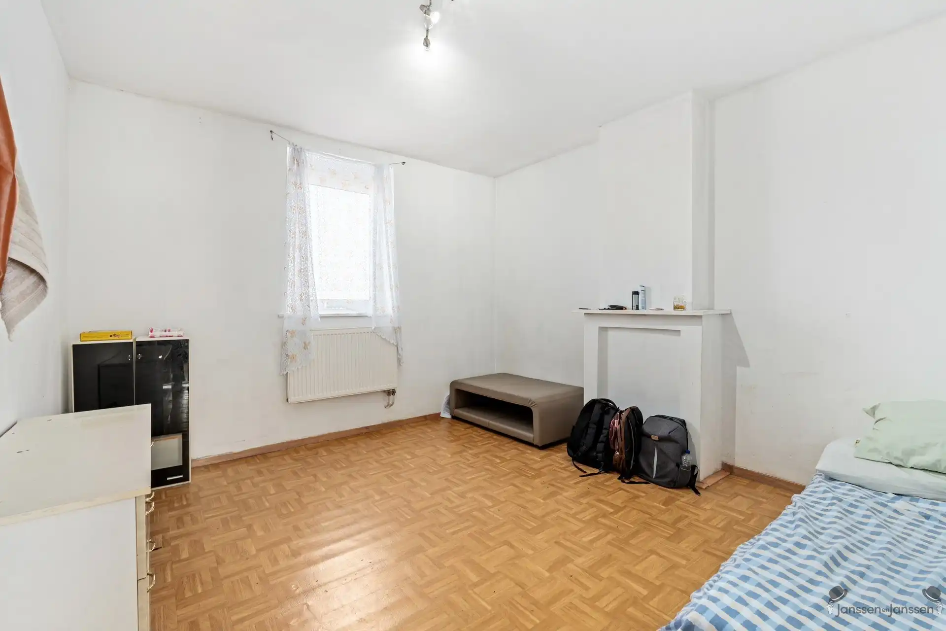 Ruime rijwoning met tal van mogelijkheden op een perceel van ca. 3a56ca in Leopoldsburg foto 13
