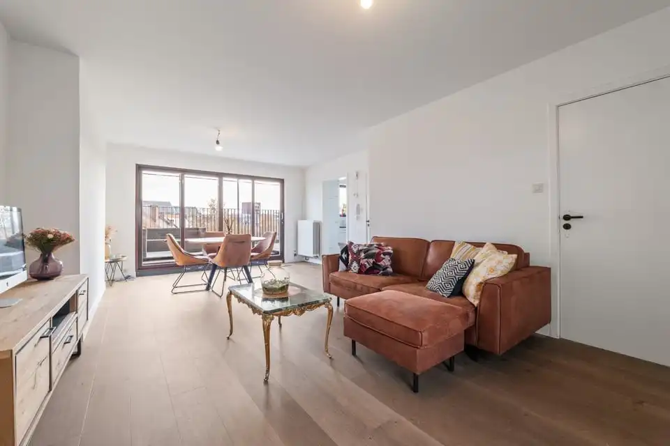 MOOI DAKAPPARTEMENT MET UNIEK TERRAS IN SINT-TRUIDEN foto 8