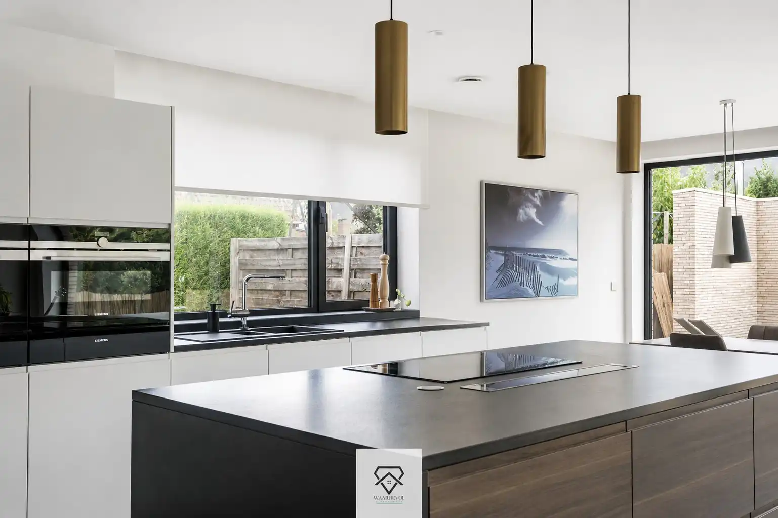 Moderne bungalow met EPC A en ruime kelder in Mariakerke foto 4