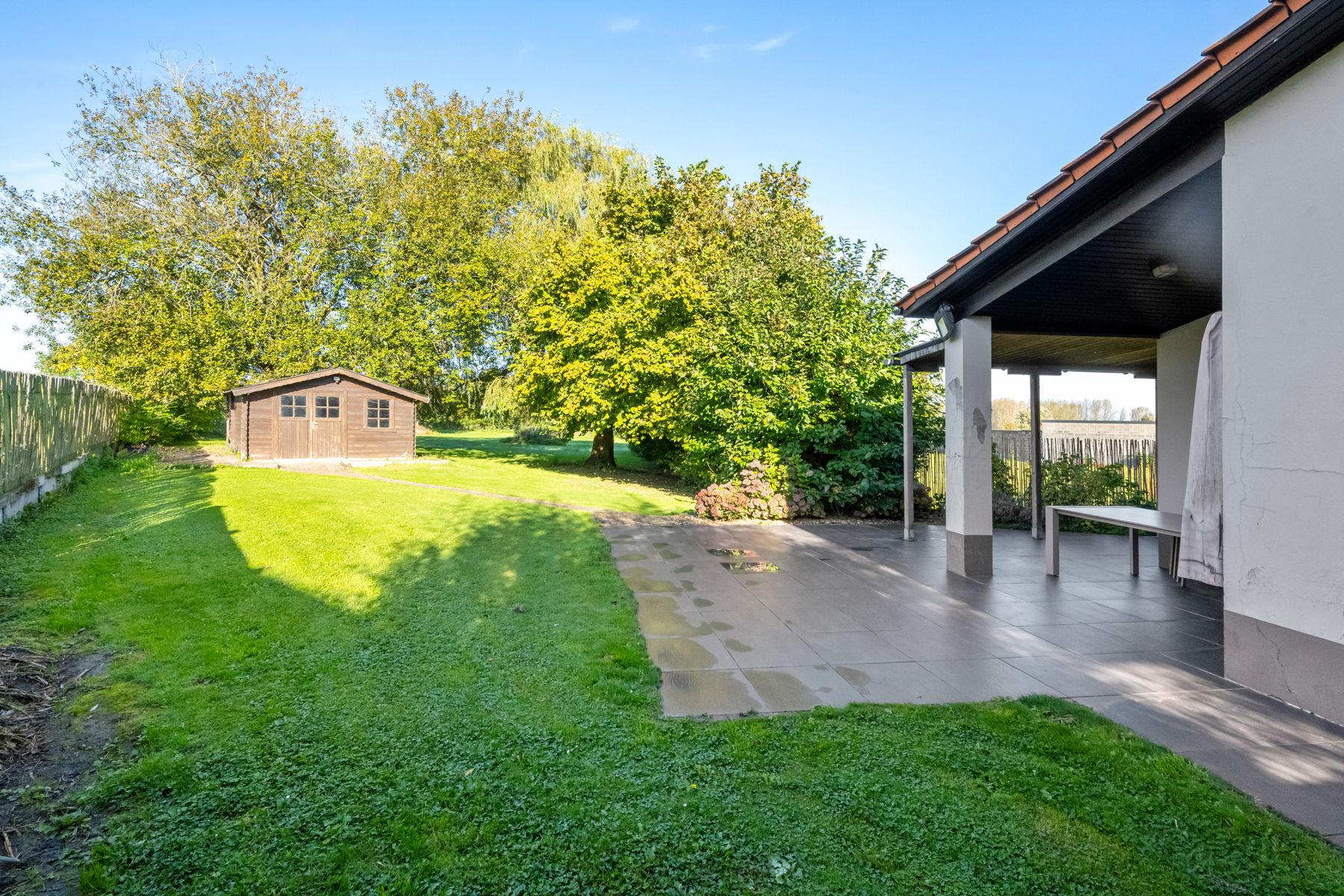 VILLA MET 4 SLPK EN CENTRALE LANDELIJKE LIGGING  foto 2