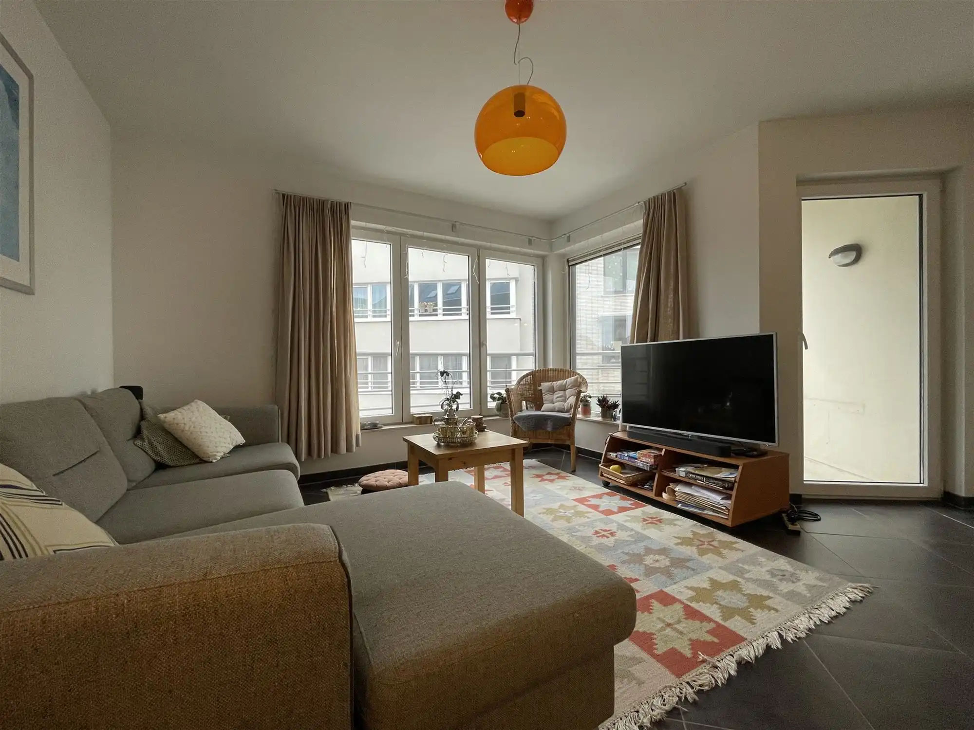 Gemeubeld appartement met 1 slaapkamer foto 3