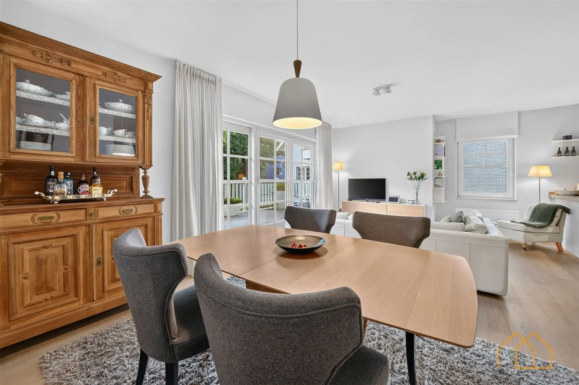 Appartement met 2 terrassen en ruime garage foto 5
