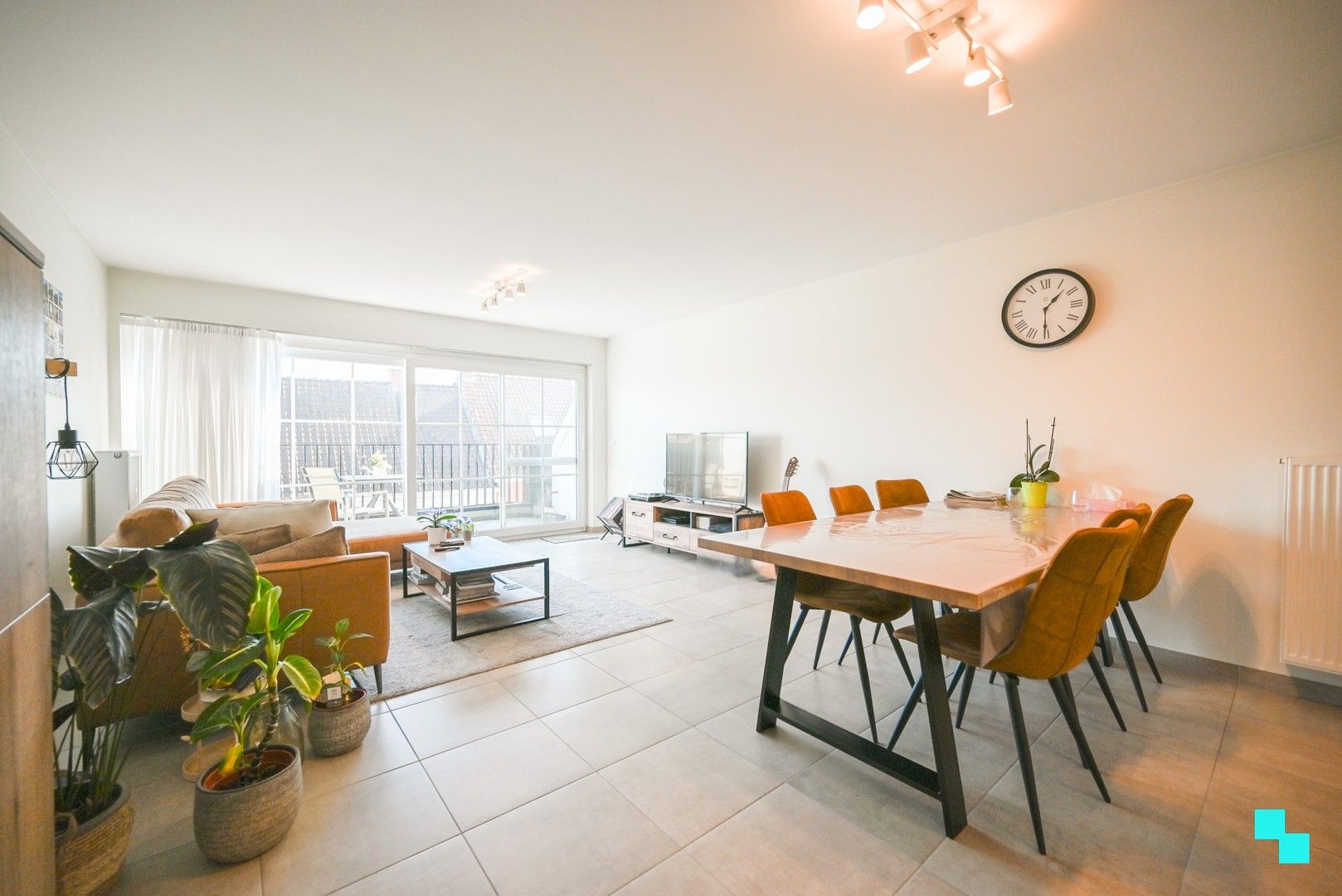 Ruim appartement met 2 slaapkamers in Waregem foto 2