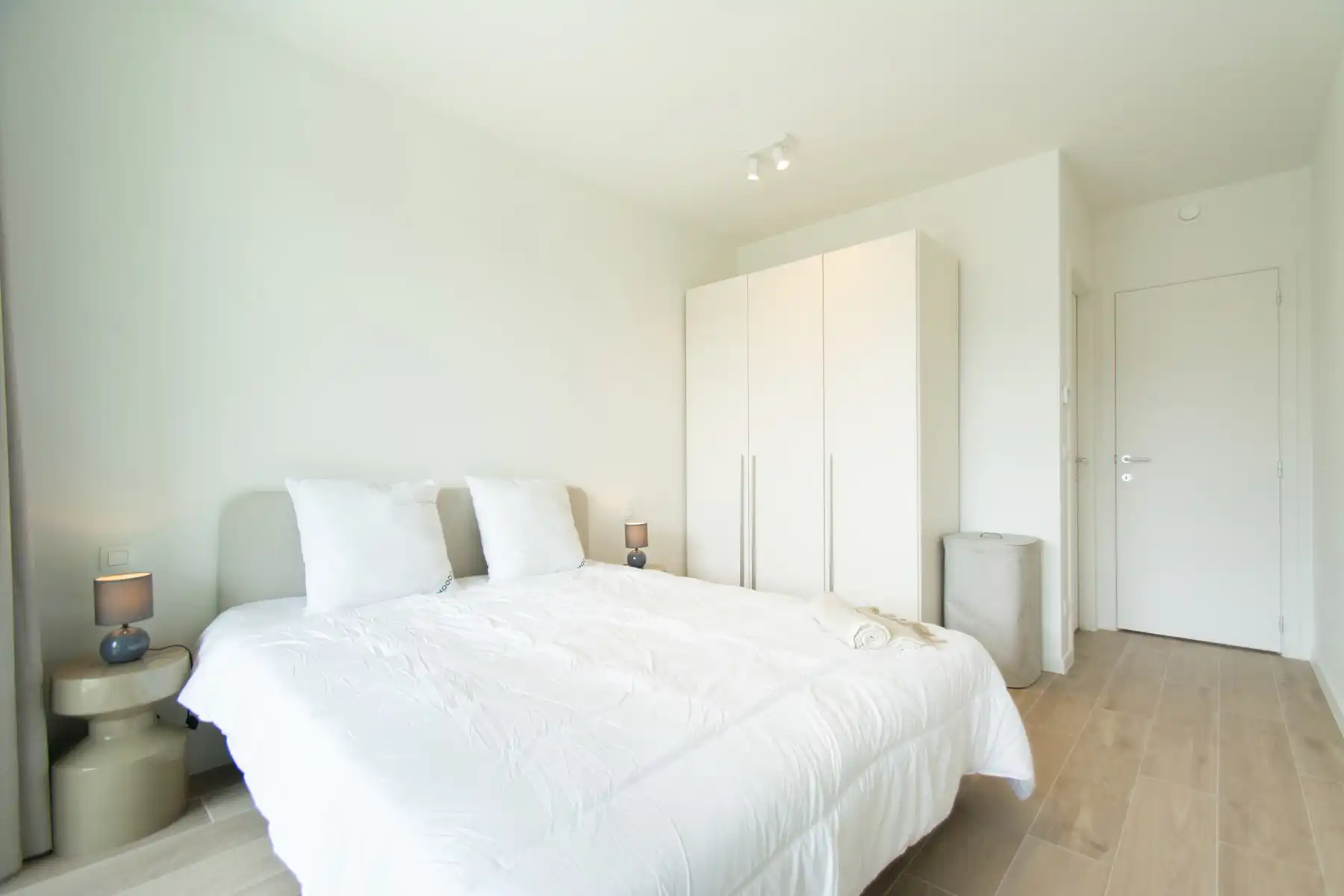 Prachtig gemeubeld 1- kamer appartement met mooi terras foto 10
