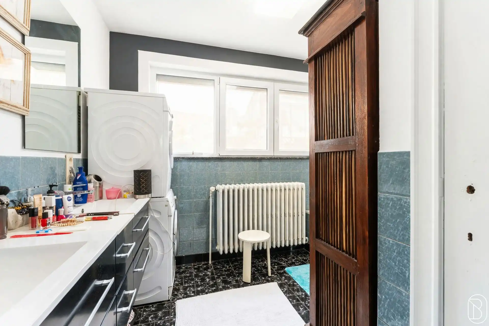 Ruime woning met tuin en handelsgelijkvloers foto 10