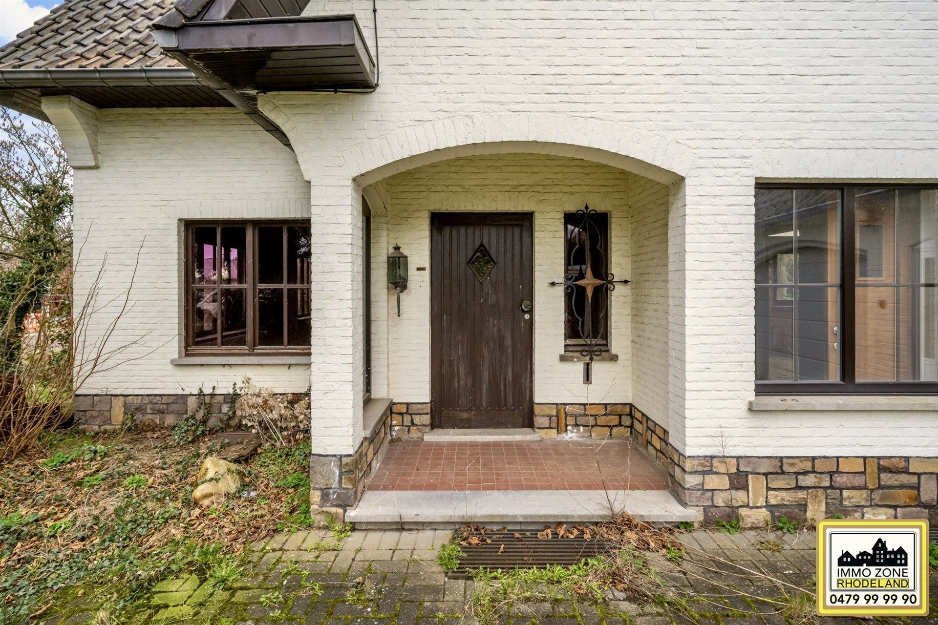 Statige te renoveren woning op groot perceel foto 2