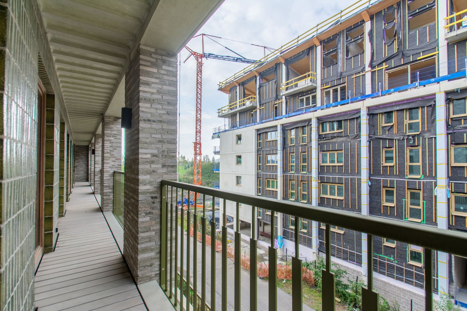 Prachtige gemeubelde 2 slaapkamer appartement met parkzicht foto 14