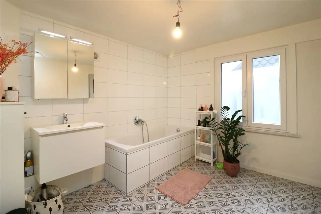 Gerenoveerde woning met tuin, centraal gelegen nabij centrum en E 314 foto 33