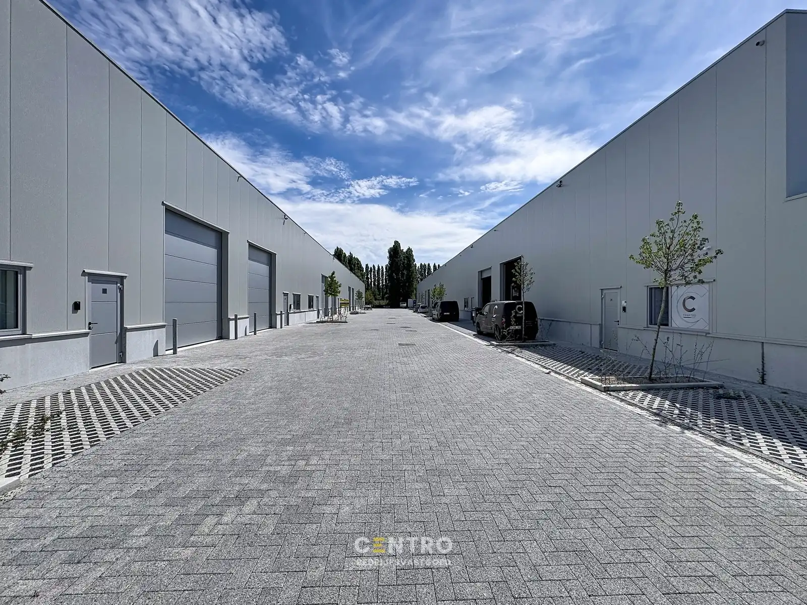 NB MAGAZIJN (304m²) te huur, inclusief 2 parkeerplaatsen te Blankenberge foto 8