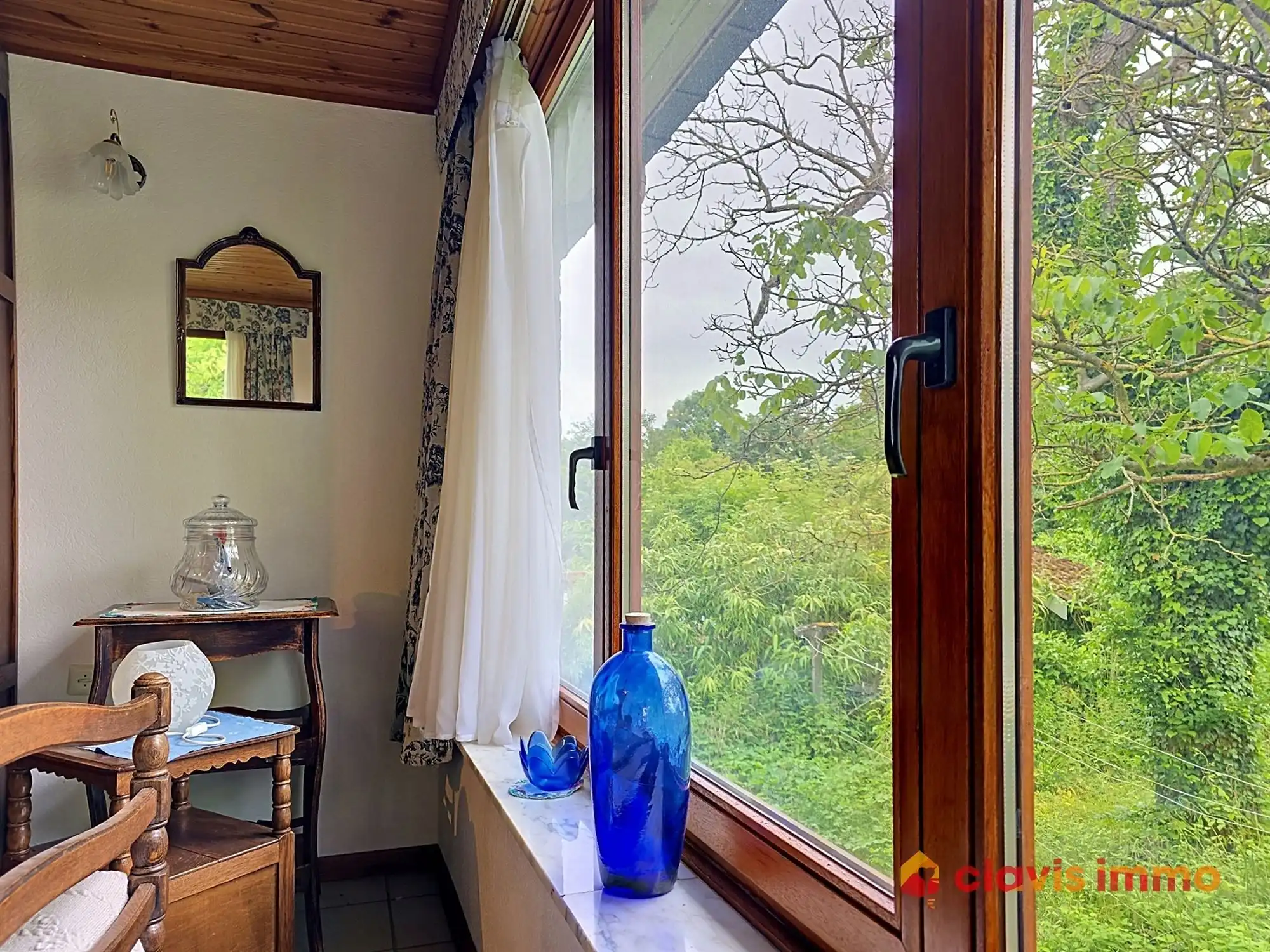 Ruime villa foto 16