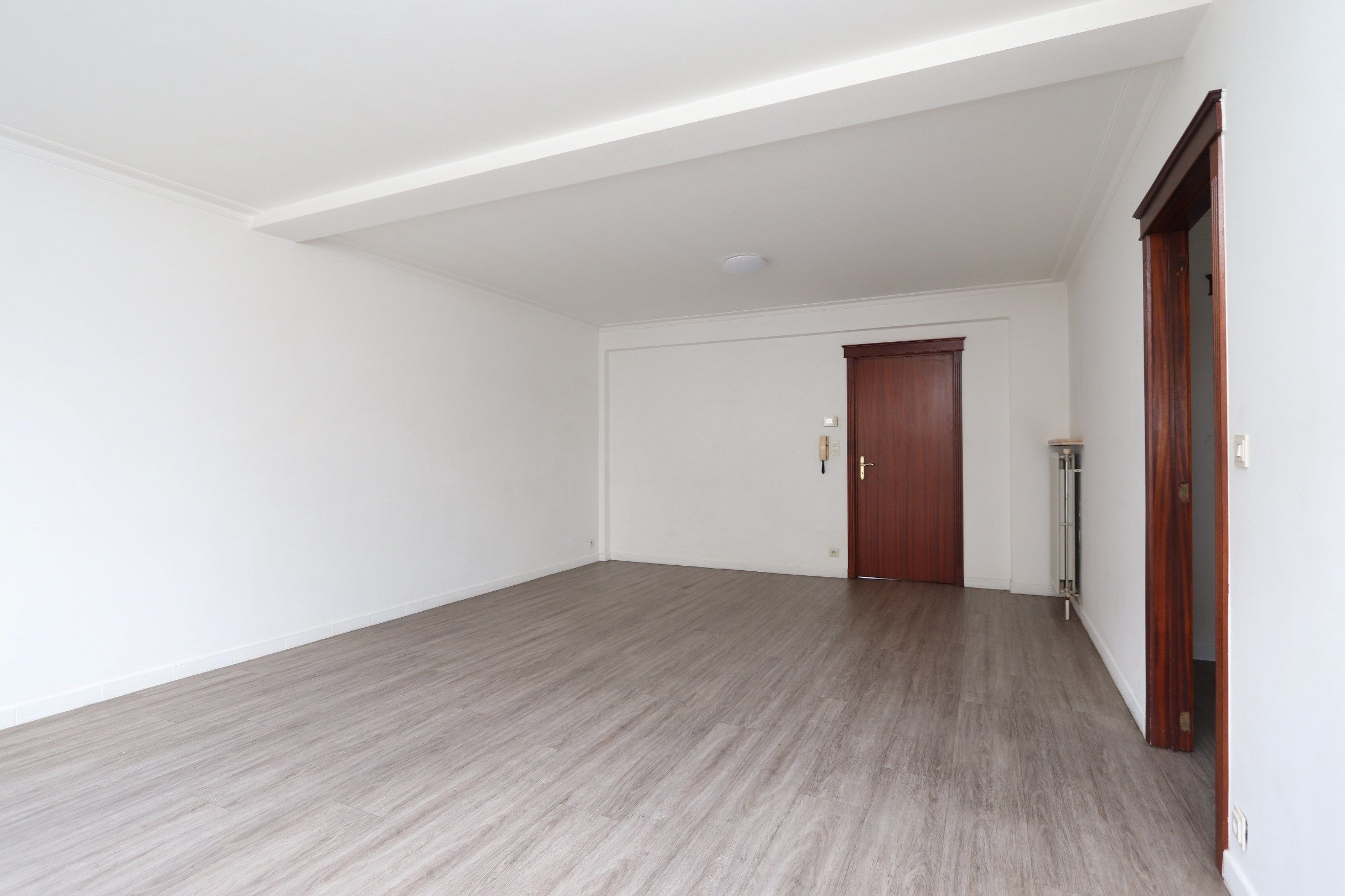 CENTRAAL GELEGEN, RUIM APPARTEMENT MET GARAGE foto 5