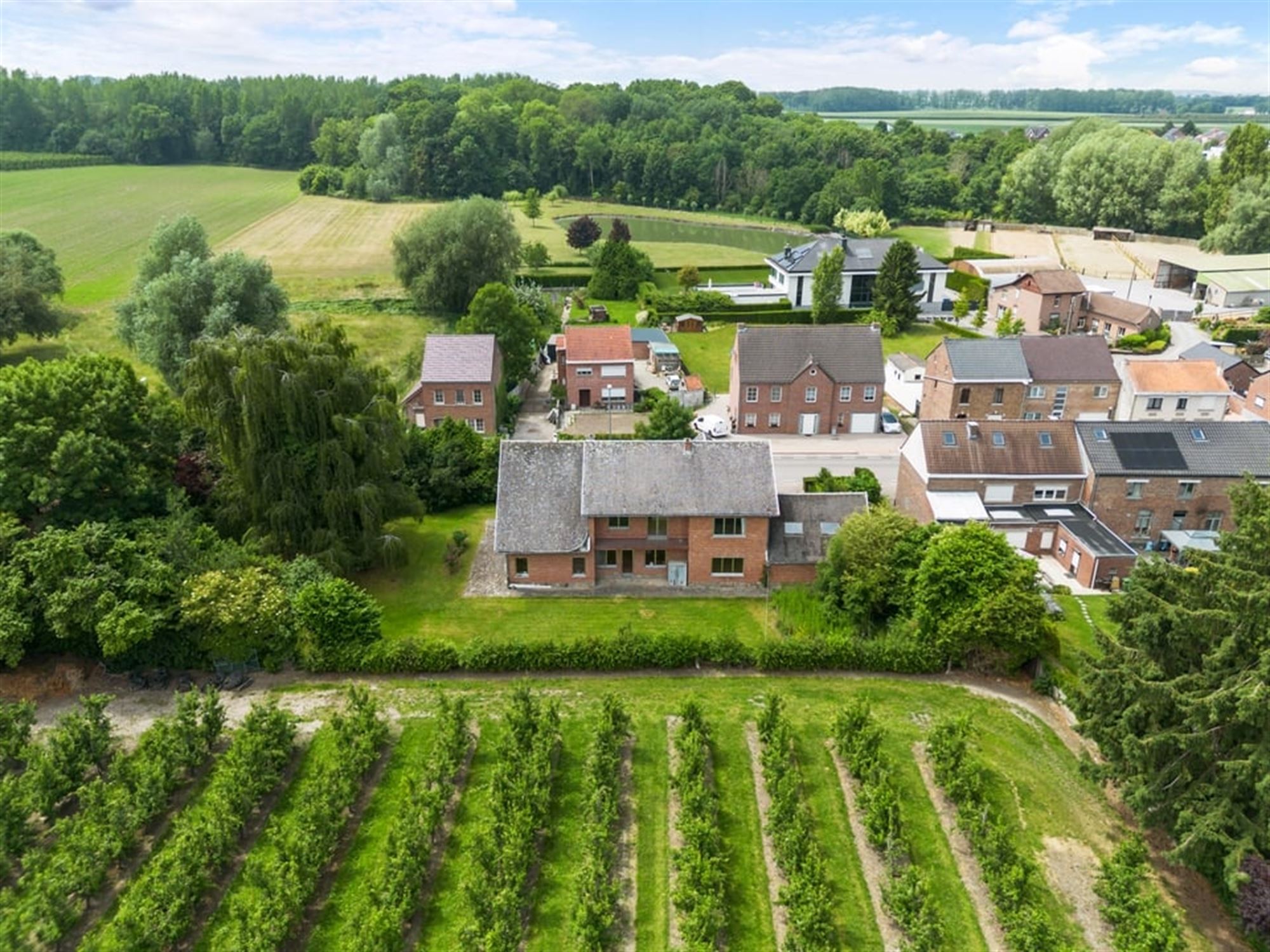 RUIME VILLA MET PRACHTIG UITZICHT EN ENORM VEEL POTENTIEEL IN JEUK  foto 37