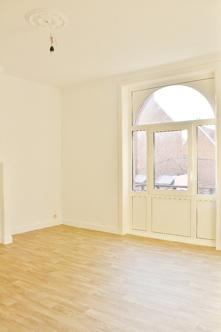 Volledig vernieuwde stadswoning met behoud van authentieke stijl foto 14