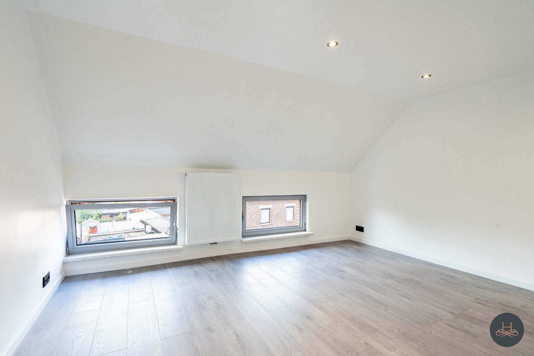 Prachtig gerenoveerde en rustig gelegen tweegevel woning foto 23