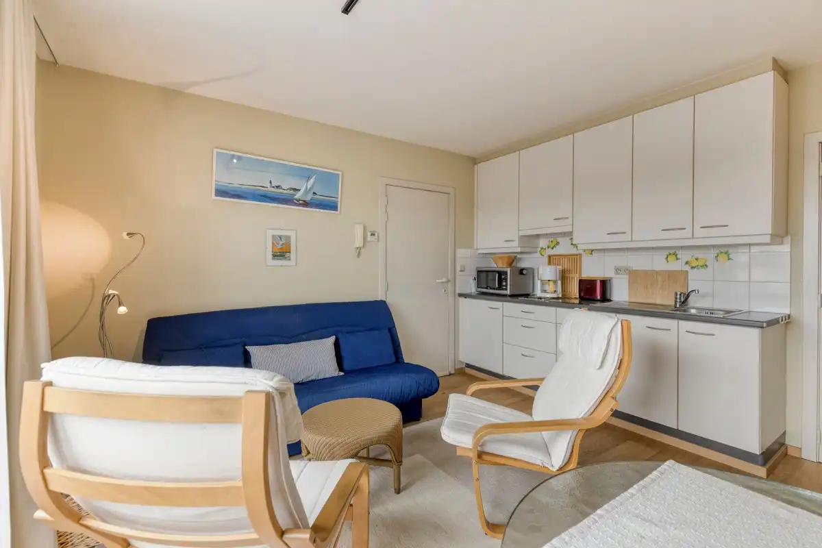 Appartement met 1 slaapkamer en twee ruime zonneterrassen, met een parkeerplaats in het gebouw die samen met het appartement aangekocht dient te worden. foto 11