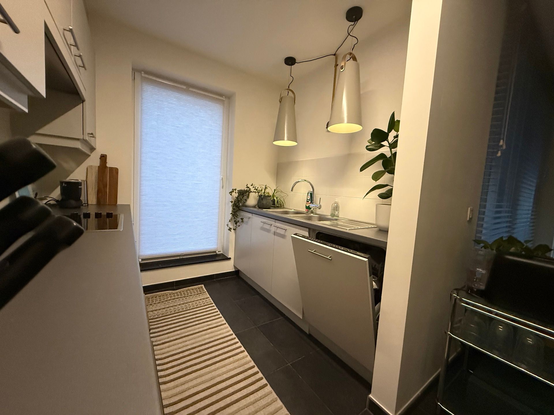 Instapklaar appartement met 2 slpks, autostpl en berging. foto 13