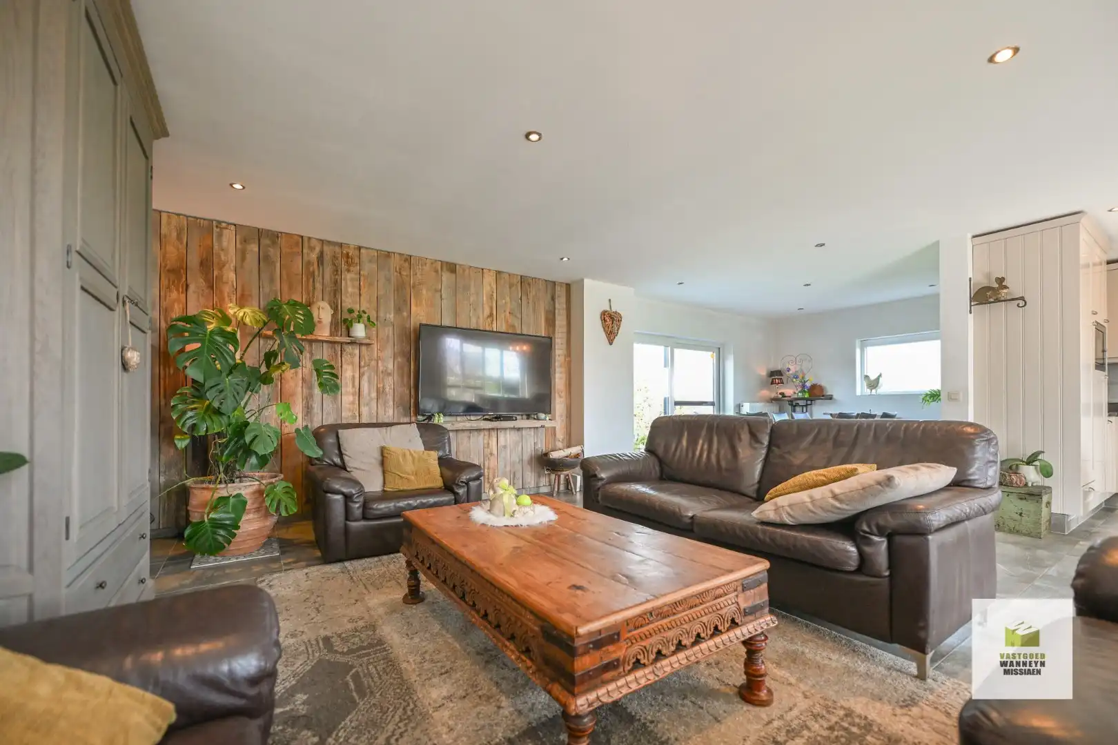 Landelijk en zeer rustig gelegen open bebouwing met 4 slaapkamers op 2.125m2 foto 5