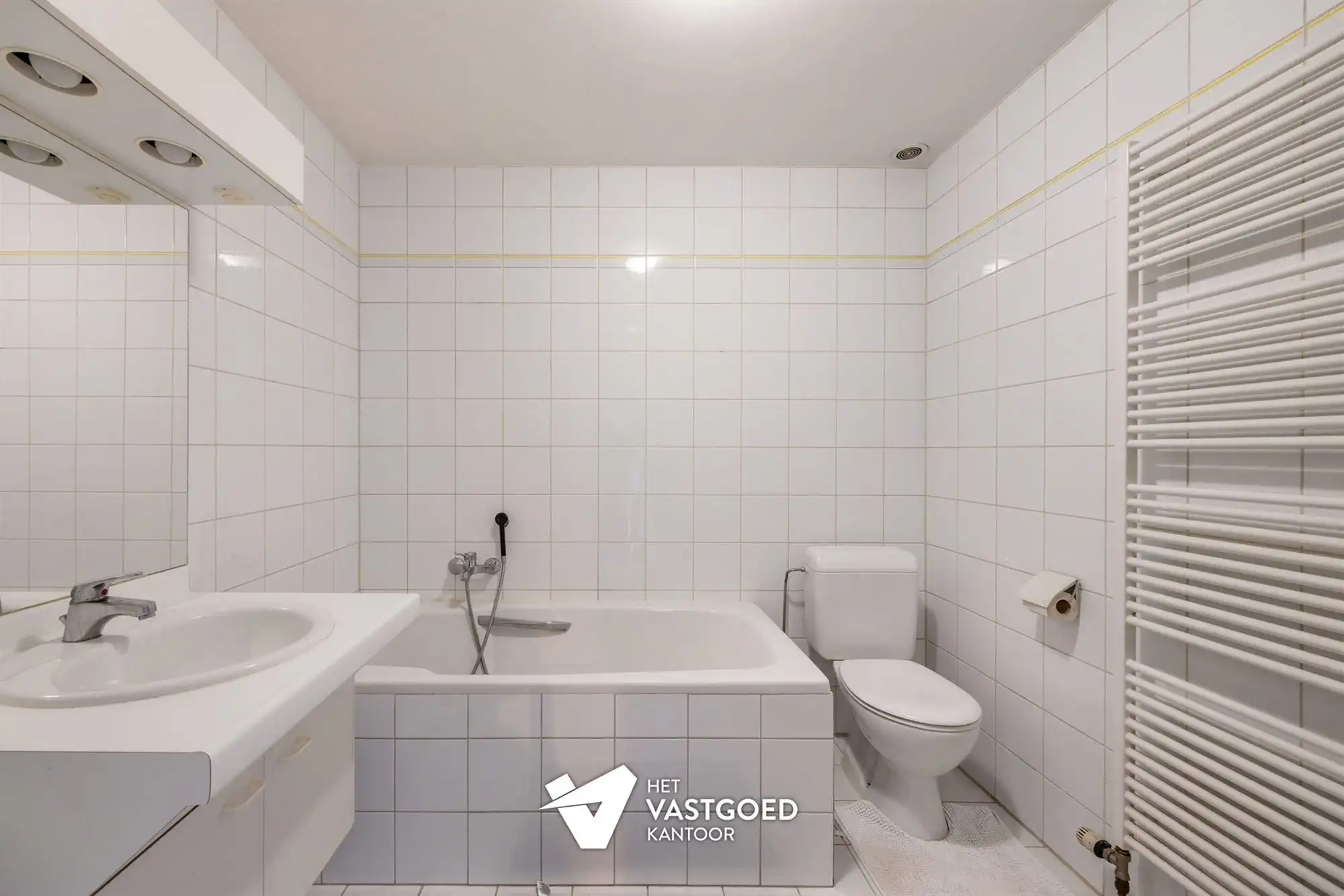 CENTRAAL GELEGEN, INSTAPKLAAR TRIPLEX APPARTEMENT foto 19