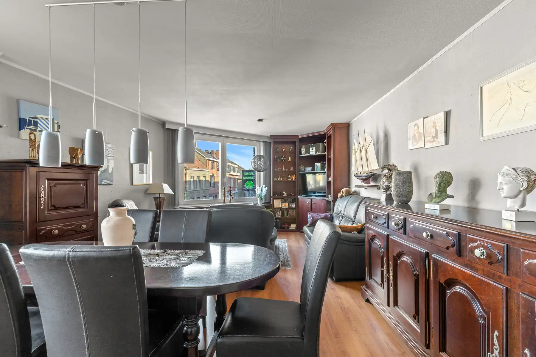 Handelsruimte met appartement op strategische ligging foto 9