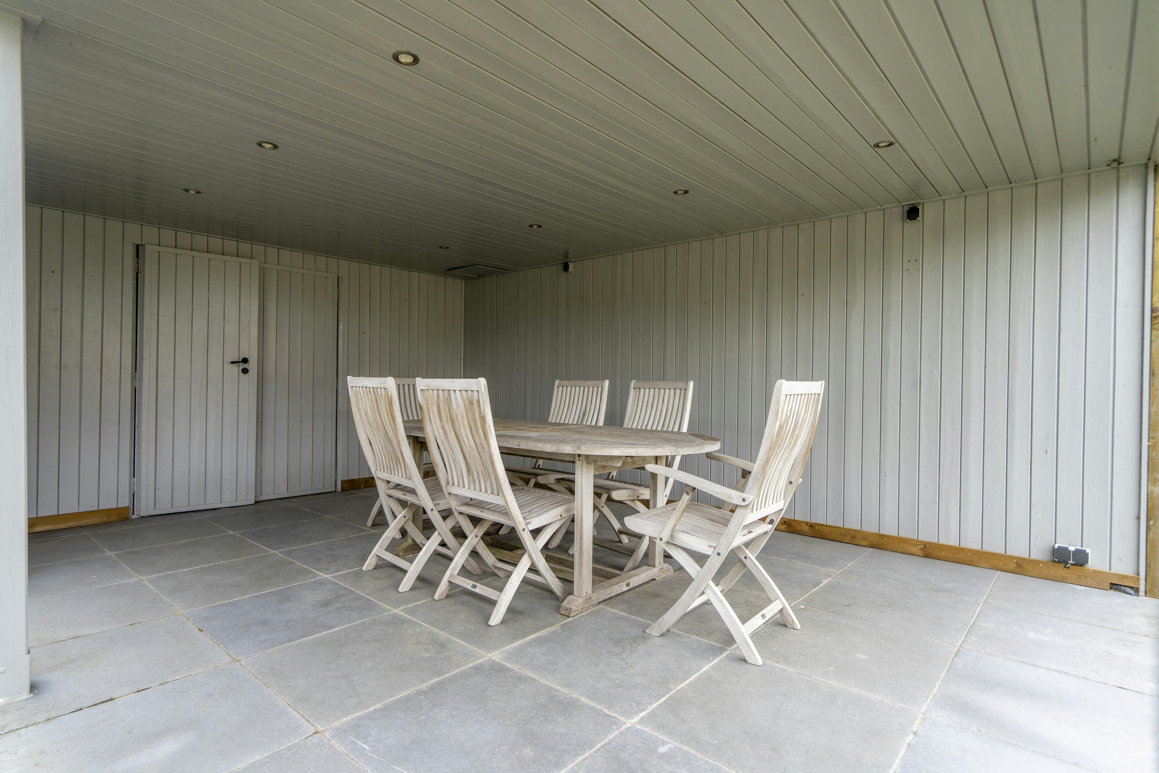 Leuke instapklare bel-etage woning te koop in Wevelgem! foto 24